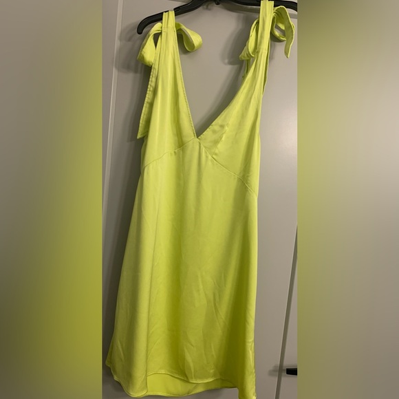 Stine Goya Rosario Dress color Yuzu/Green size Medium Tie Bow Straps NWT - Picture 6 of 15